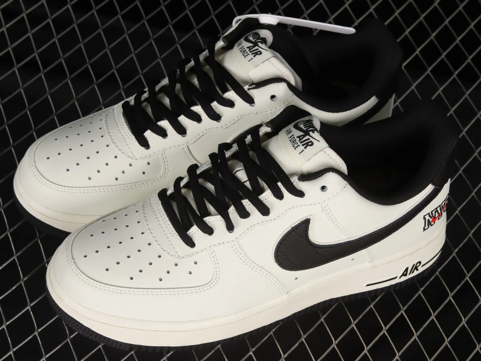 Nike Air Force 1 07 Low NYC Cream White Black Red LG4596-336 - Image 5