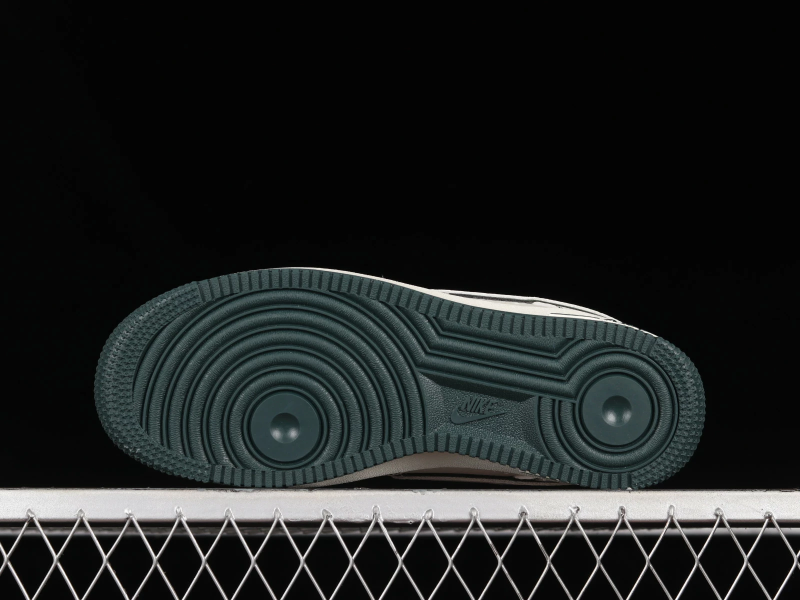 Undefeated X Nike Air Force 1 07 Low White Green UN3699-066 - Image 4